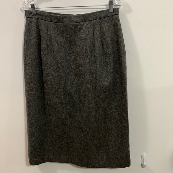 Michele Vintage Gray Wool skirt Union tag Very good condition measurements below - Picture 1 of 5